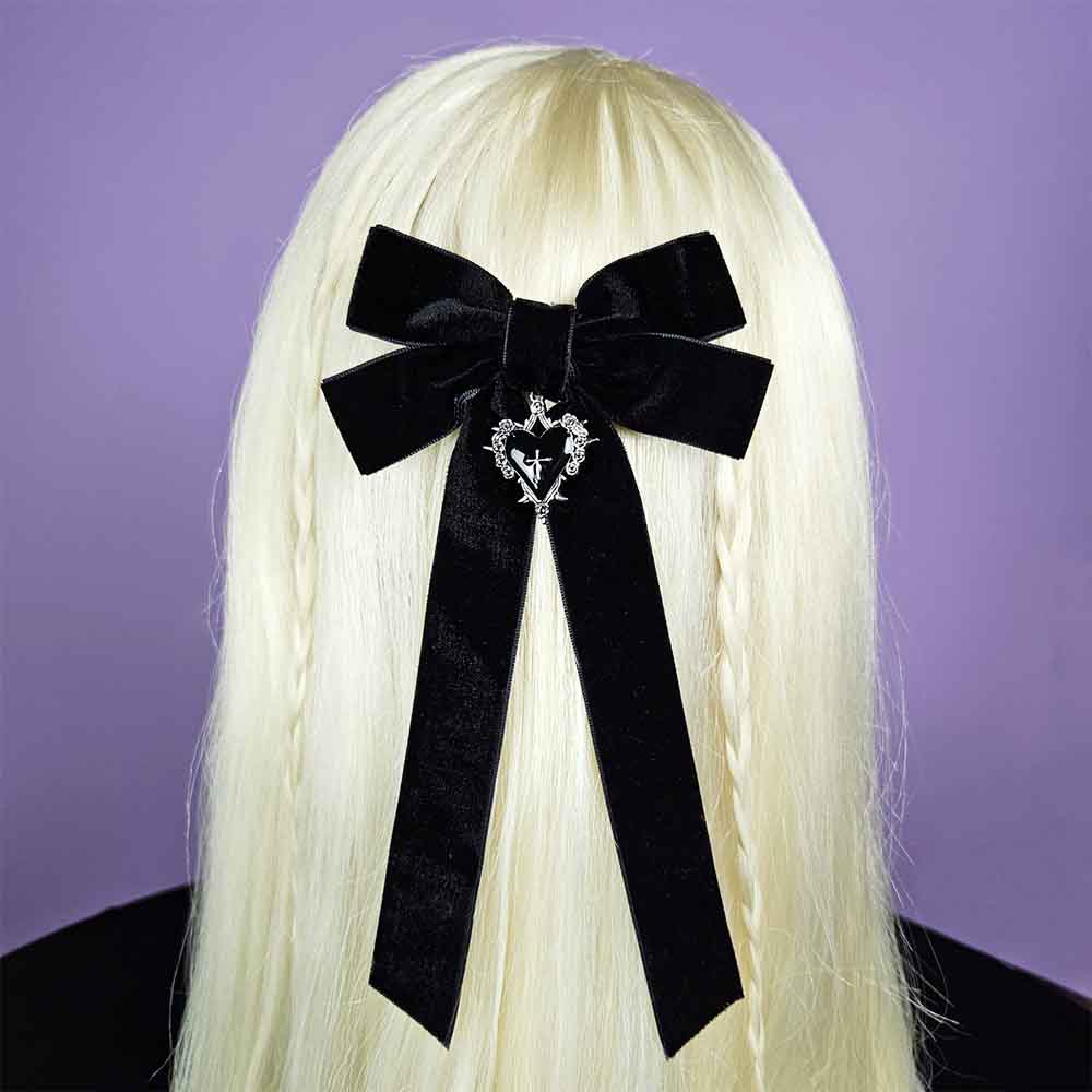 Attitude Hair Dye - Gothic Heart Charm Velvet Haarstrik - Zwart